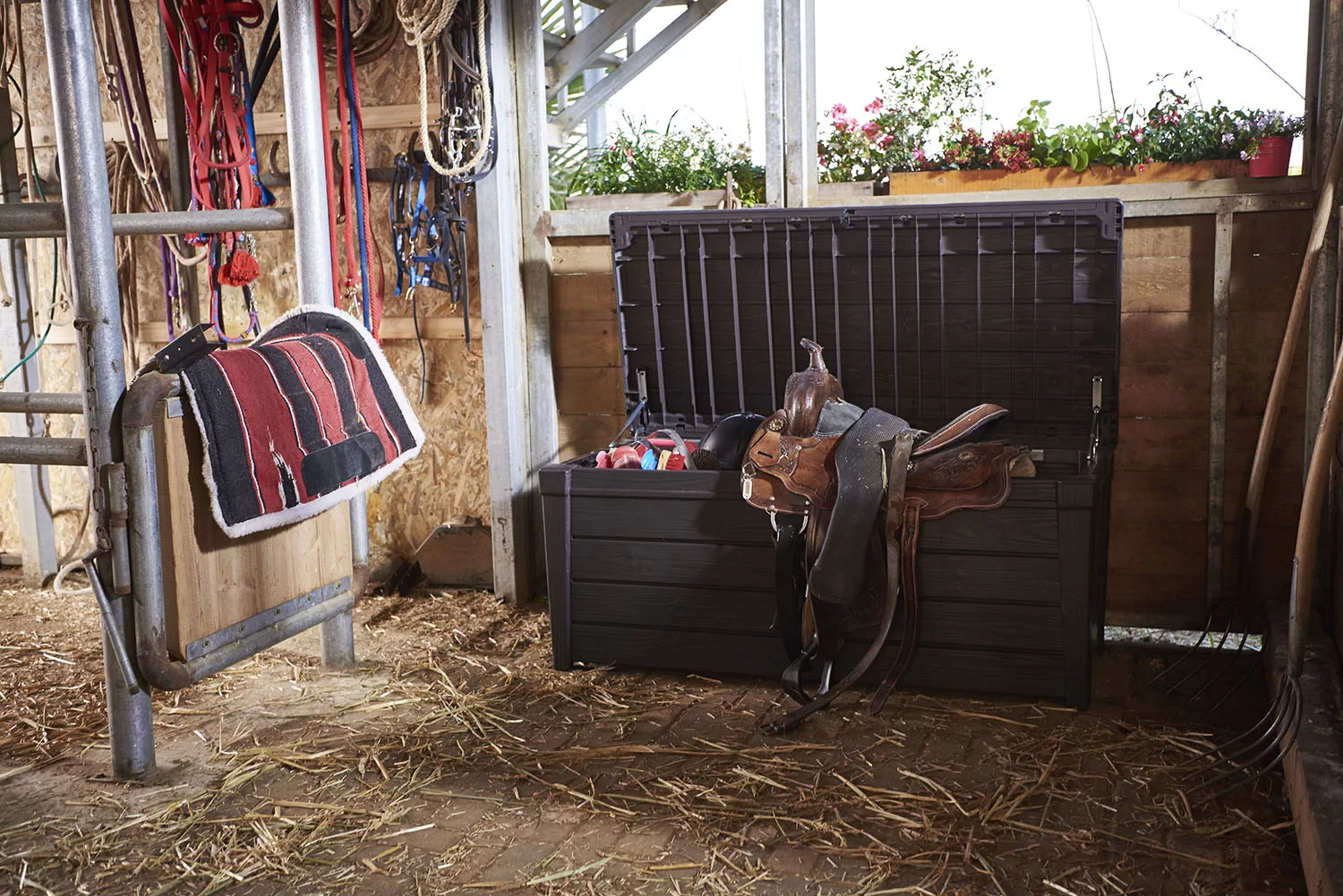 【Storage Shed】Keter Brightwood 120 Gallon Large Elegant Resin Water Resistant Lockable Deck Box