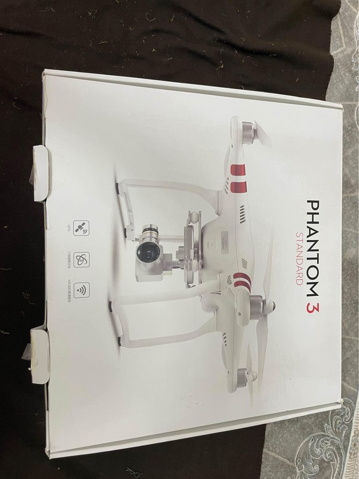 DJI Phantom 3 Standard drone with camera